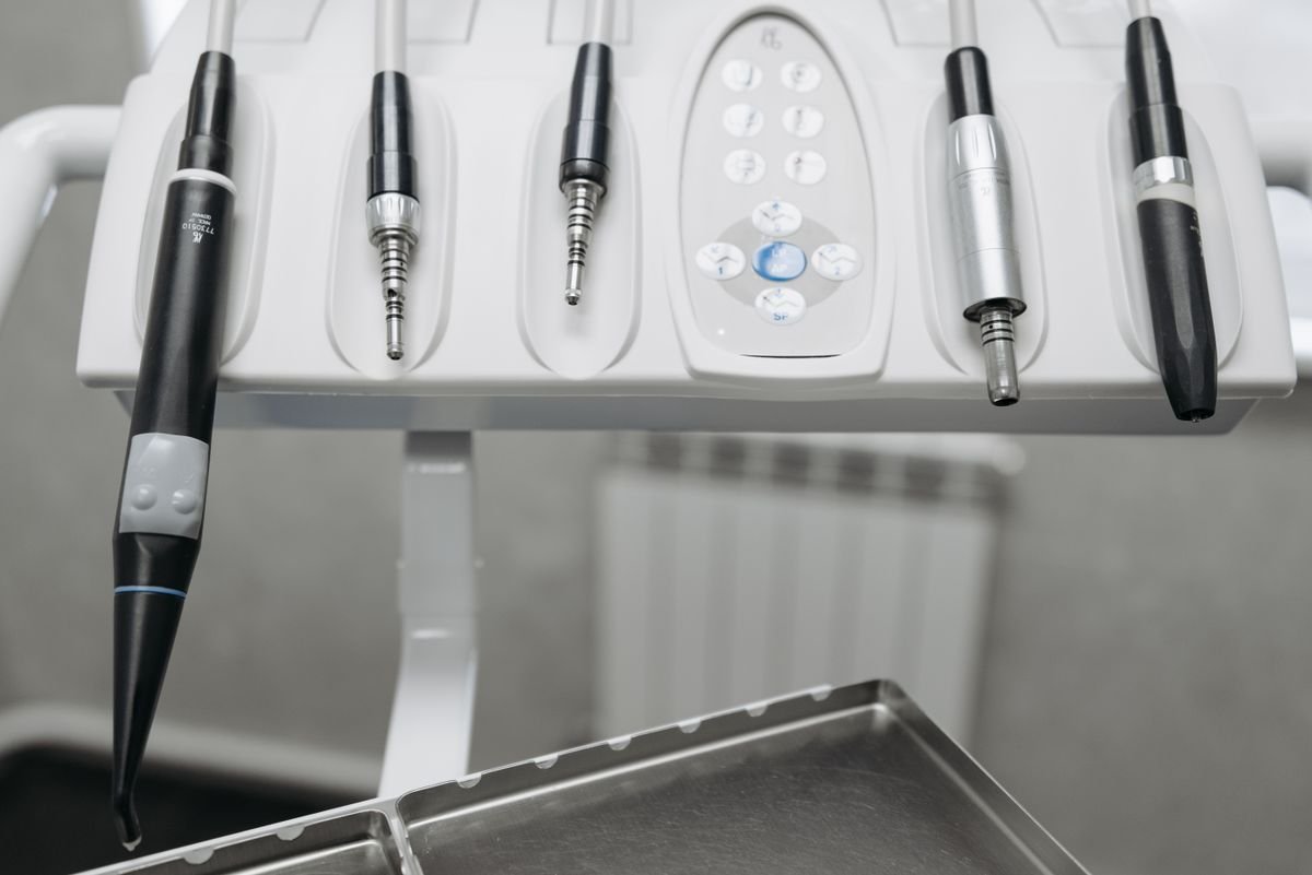 Managing wisdom tooth pain before extraction in Aurora